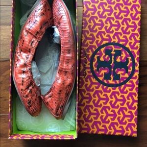 Tory Burch Snake Flats